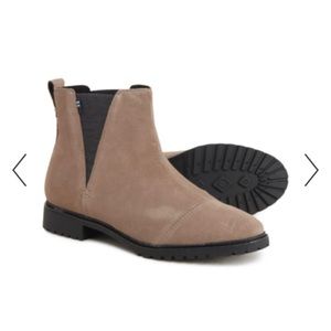 TOMS Women’s Cleo Ankle Boots